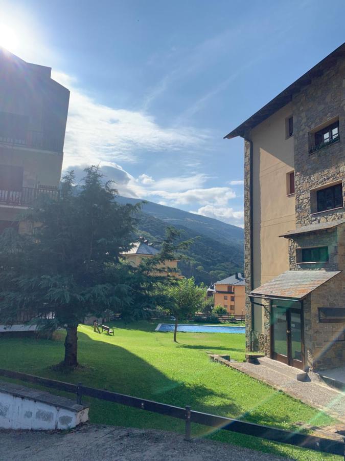 Apartament La Ruella Sort Buitenkant foto